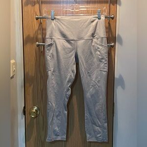 🖤RBX Light Gray 3/4 Leggings